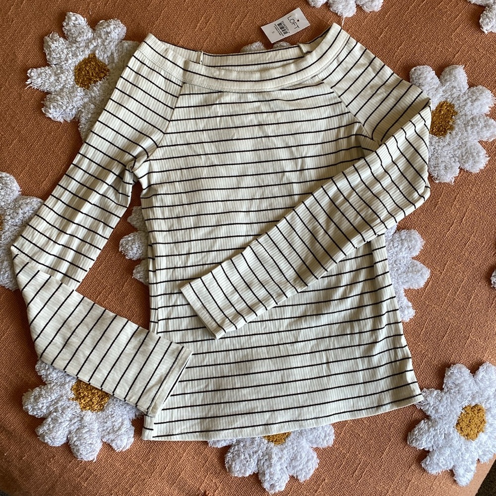 🌼 NWT Loft long sleeve small